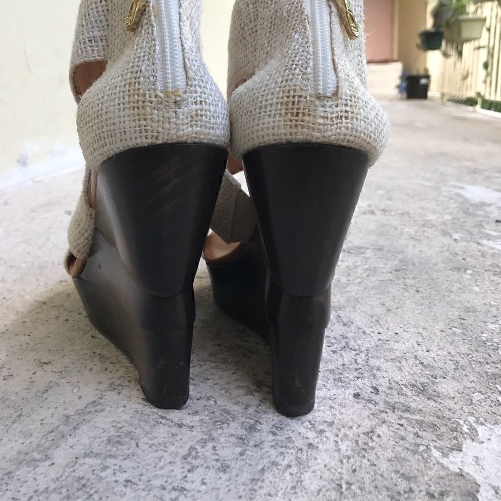 DVF Platforms - Picture 4 of 8